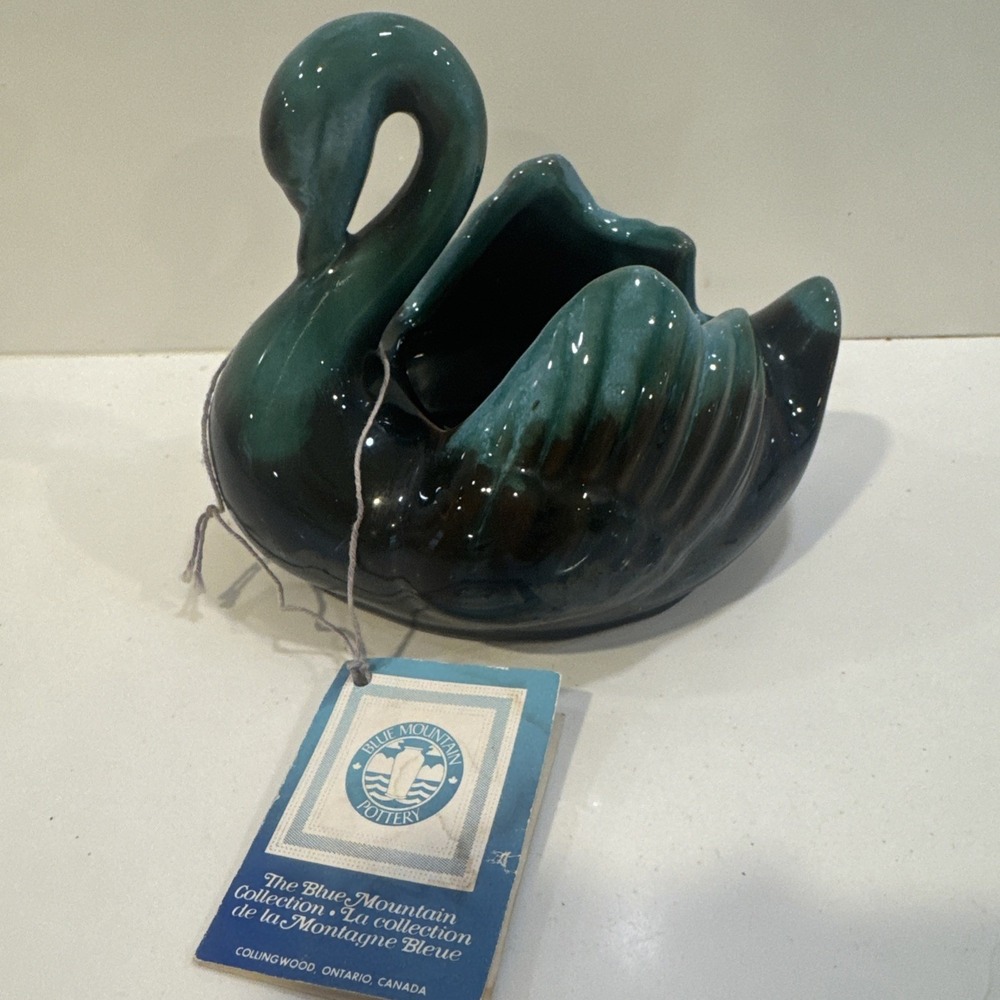 Vintage Blue Mountain Pottery Swan Planter Made in Canada Drip Glaze 5"